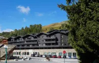 Residence Nemea le Hameau - les Deux Alpes Hotels in Auris