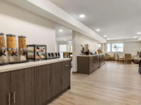 Ramada by Wyndham Miramichi New Brunswick Hoteles en Miramichi