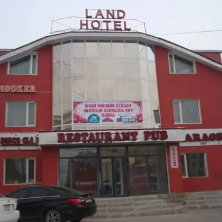 Land Hotel Отели рядом с достопримечательностью «Гандантэгченлин»