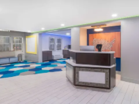 ไมโครเทลอินน์ บายวินด์แฮม เอเธนส์ โรงแรมในเอเธนส์