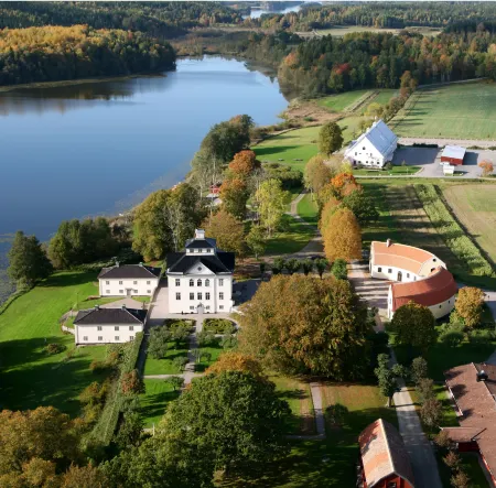 Öster Malma Hotel Отели в г. Нючёпинг