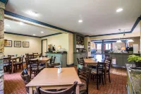 Quality Inn Cortland - University Area - breakfast
