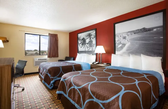 切斯特-里士滿地區速8酒店