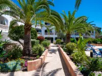 Bella Vista Hotel in zona Cala Llombards