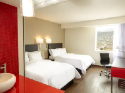 Fiesta Inn Express Monterrey Centro โรงแรมในมอนเตร์เรย์
