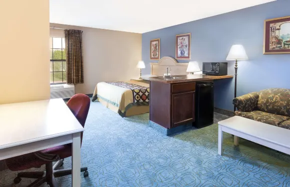 弗裏波特温德姆速8酒店