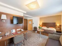 Austria Classic Hotel Hölle Hotels near Affront Theater
