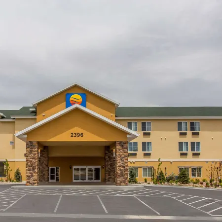 Comfort Inn & Suites Vernal - National Monument Area Отели в г. Винта Каунти