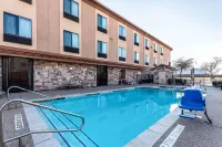 Red Lion Inn & Suites Mineral Wells Hotels in Mineral Wells