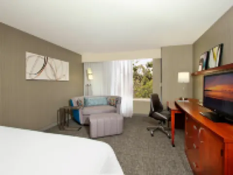 Courtyard Oakland Downtown Hotels in Oakland