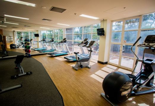 3. 더블트리 바이 ..