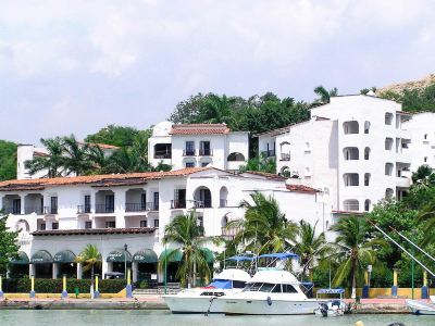 Hotel Marina Resort & Beach Club