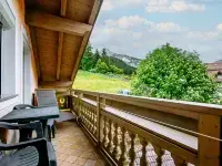 Cecilia Hotels in Mazzin