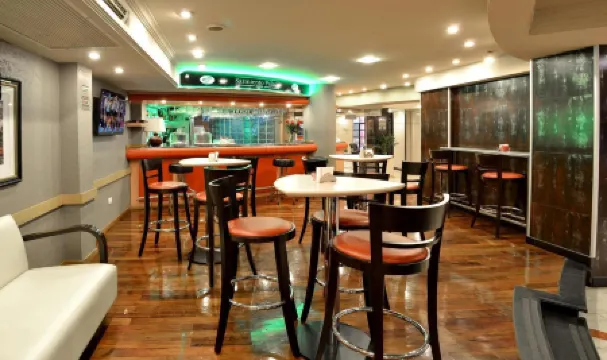 Sarmiento Palace Hotel