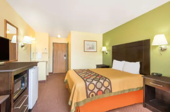 Super 8 by Wyndham Moriarty Hotels in 