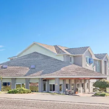 SureStay Plus Hotel by Best Western Redding