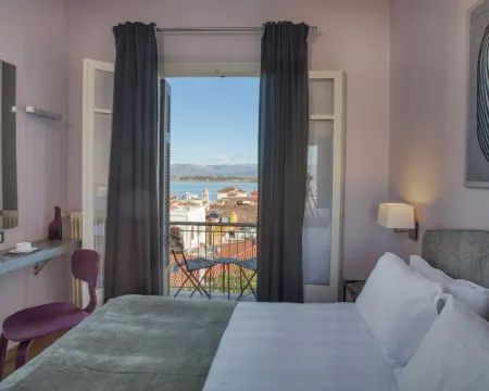 レト ヌーボ ホテル ナフプリオンのホテル