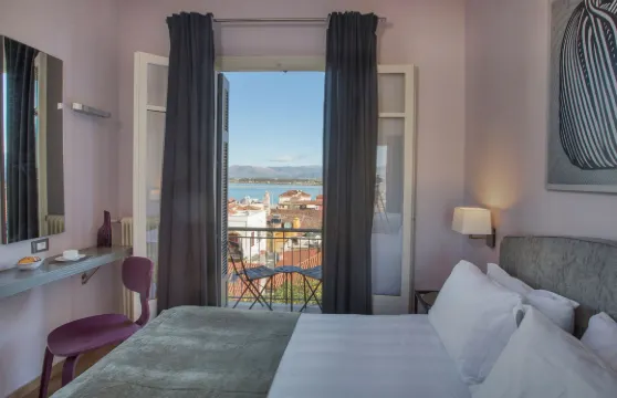 勒託努埃沃酒店