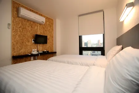 KSTAR METRO Hotel