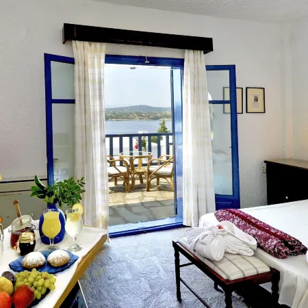 Agionissi Resort