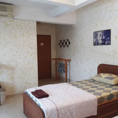 JP Hometel Hotels near Maharaj Market