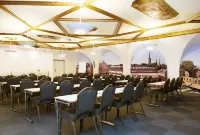 엘리트 스토라 호텔렛 린최핑