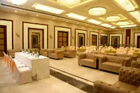 Clarks Inn Aligarh فنادق في Aligarh