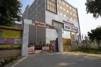 Hyphen Premier-Business Hotel Hotels near Chaudhary Charan Singh Park