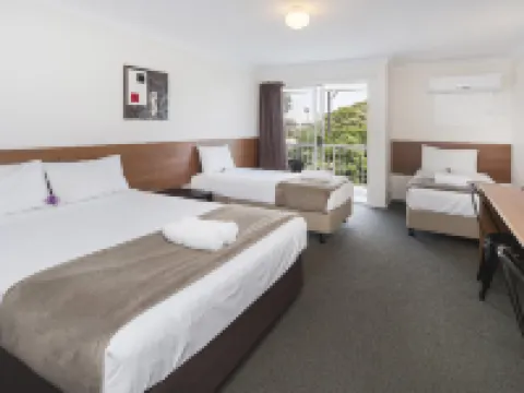 Sunshine Beach Resort Hotels in Miami