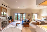 Strathearn Park Lodge Hotels in Scone