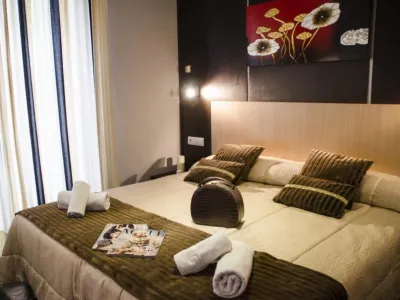 Hotel Plaza Hotels in Seville