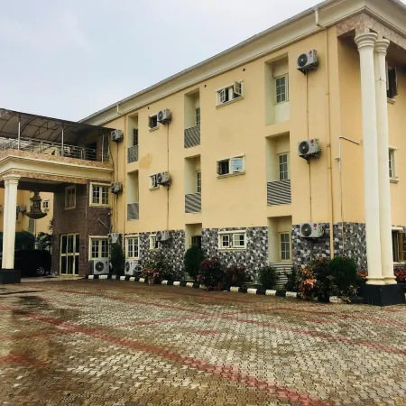 Feligold Royal Hotel Benin
