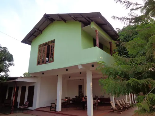 Jayaru Guest House - Guest houses