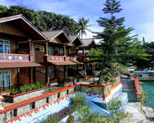 Samosir Villa Resort Hotels in Simanindo