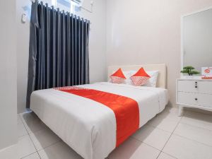 Super OYO 2727 Nareswari Guest House  Syariah