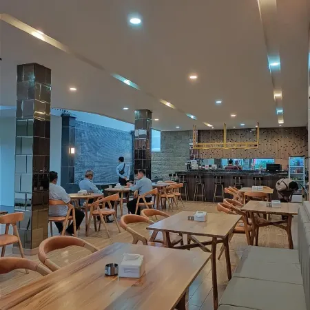 GRAND SAMOTA HOTEL