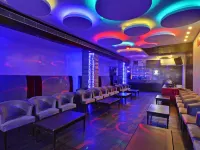Hotel City Heart Premium Hôtels à proximité de : Complexe du Capitole de Chandigarh
