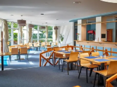 雷哈維塔爾酒店 尼斯河畔亞布洛內茨酒店