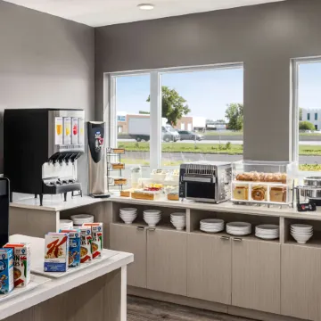 Microtel Inn & Suites Montreal Airport-Dorval QC