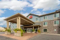 Best Western Plus Chena River Lodge Hotel a College
