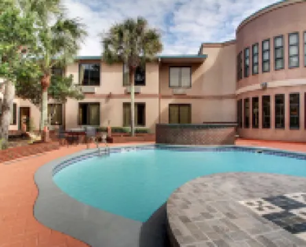 Baymont by Wyndham Laurel