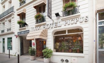 5. Hôtel Lu..