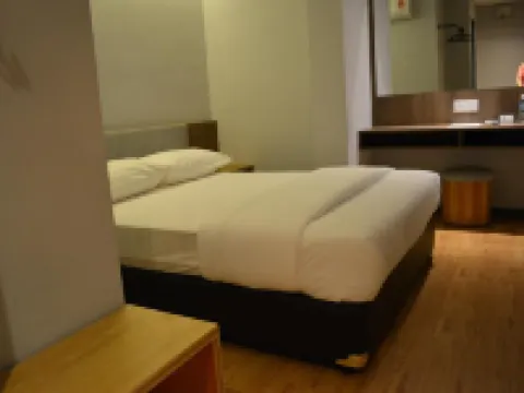 Go Hotel Hotels near SEGi College Subang Jaya