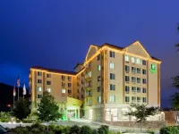 Holiday Inn Express & Suites Asheville Downtown