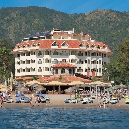 Fortuna Beach Hotel