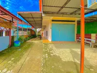 Wisma Apada Syariah Sengkang Mitra RedDoorz Hotels in Tempe