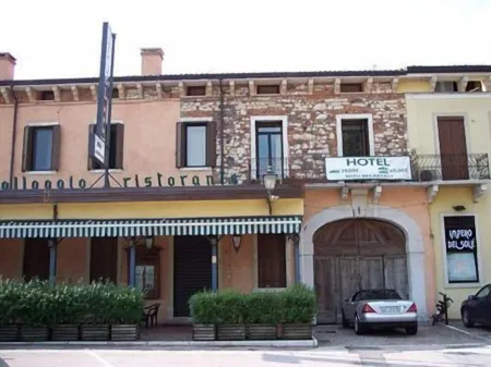 Hotel Due Colonne Отели в г. Соаве