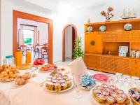 Hostal San Francisco Hotels near Playa de S'Amarador