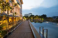 I Hotel Batam - 4-Star