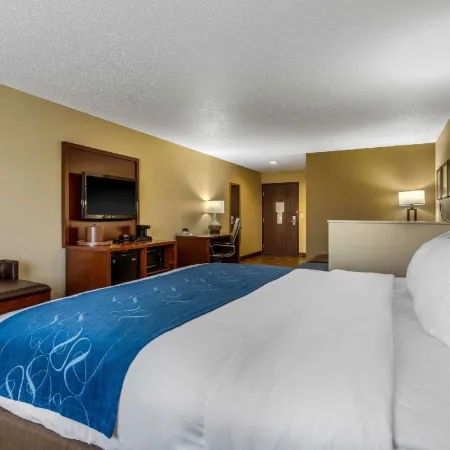 Comfort Suites